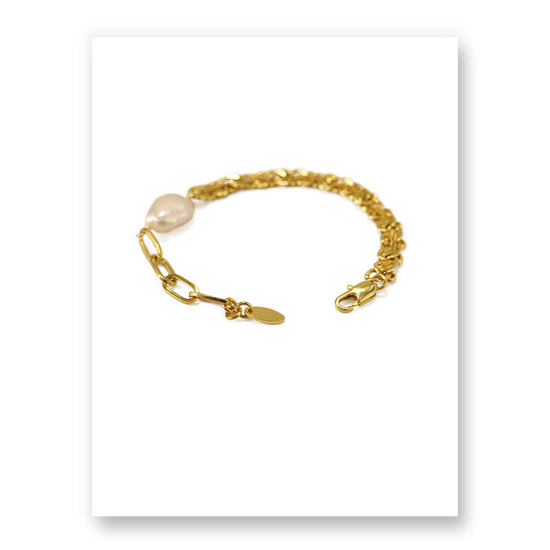 Pearl and Chain Bracelet