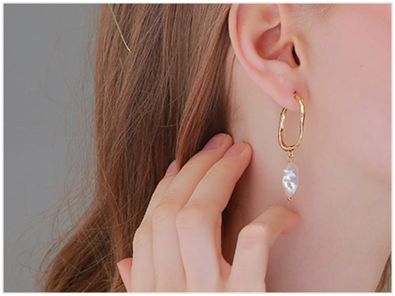 Pearl Dangle Earrings