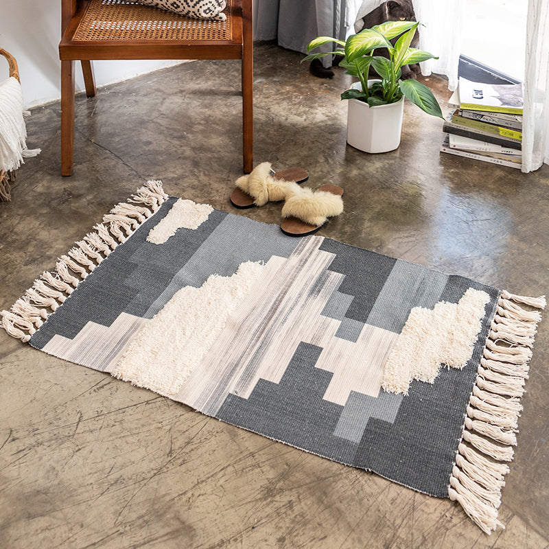 Nordic Tufted Tassel Rug